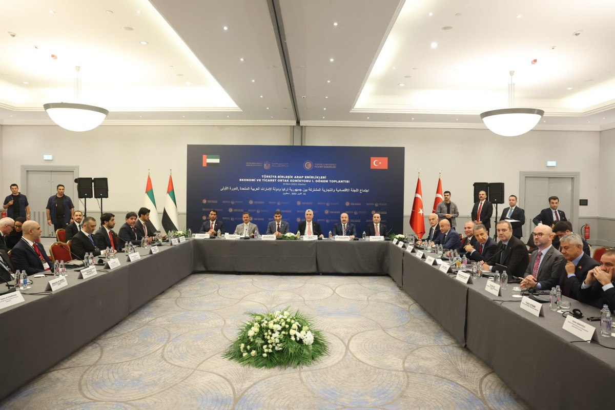 Orta Afrika Cumhuriyeti Ile BAE Arasında Tarihi Ticaret Anlaşması İmzalandı Orta Afrika Cumhuriyeti Ile BAE Arasında Tarihi Ticaret Anlaşması İmzalandı