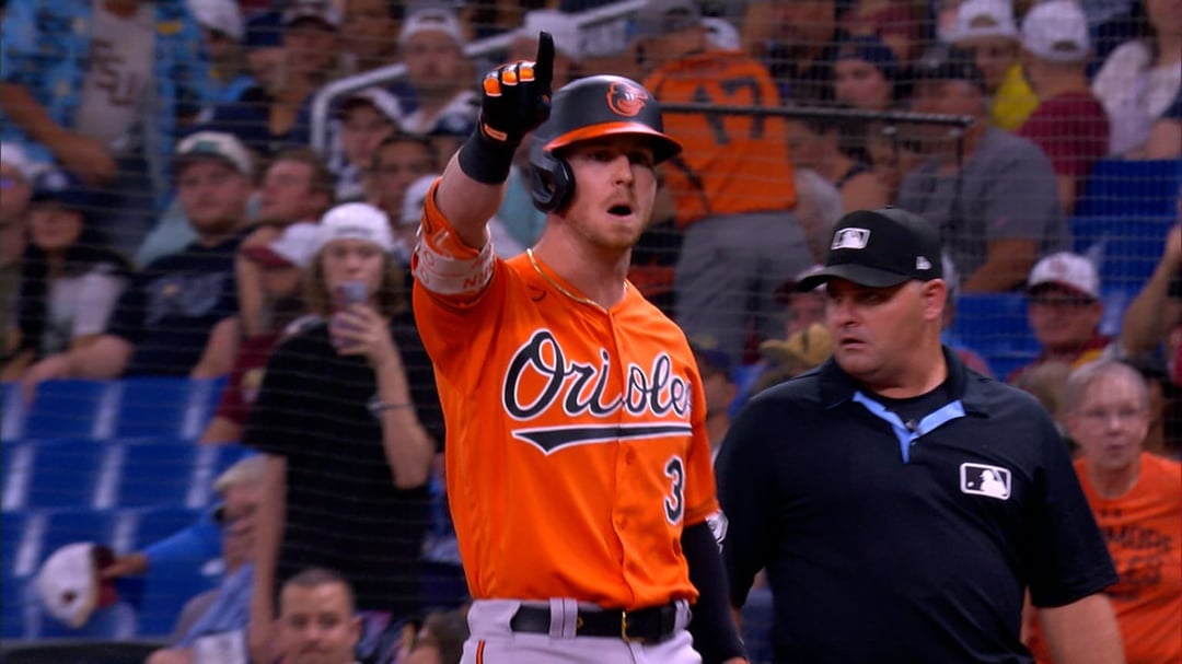 Padres Defeat Braves 1-0: Gurriel's Clutch Pinch-Hit RBI Single Padres Defeat Braves 1-0: Gurriel's Clutch Pinch-Hit RBI Single