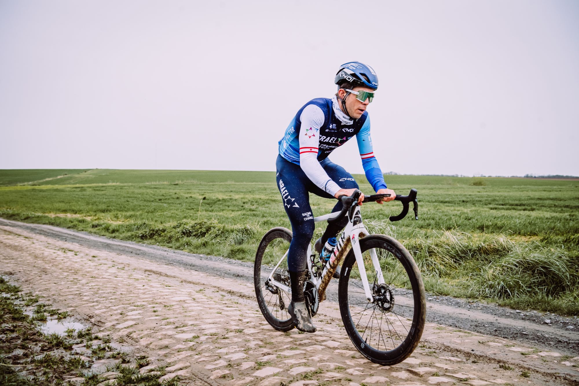 Paris-Roubaix 2025: A Look At The Gravel Tech And Tyre Innovations Paris-Roubaix 2025: A Look At The Gravel Tech And Tyre Innovations