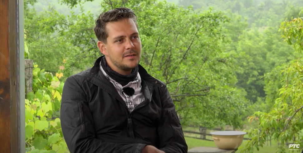Patrik Švarceneger: Senka Slavnog Prezimena U Seriji White Lotus Patrik Švarceneger: Senka Slavnog Prezimena U Seriji White Lotus