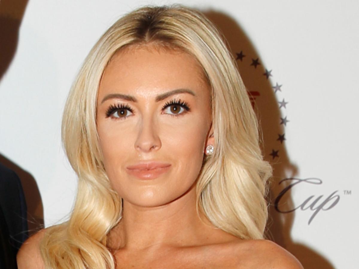 Paulina Gretzky's Play Date Mini-Dress Look: A Glimpse Into Her Style Paulina Gretzky's Play Date Mini-Dress Look: A Glimpse Into Her Style