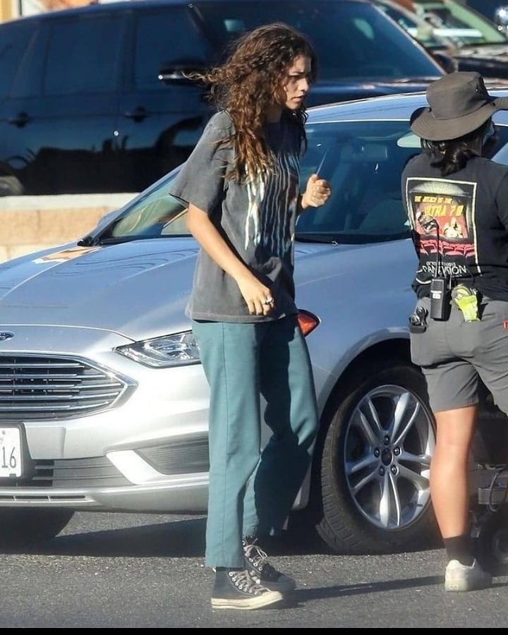 Paws & Love: Tom Holland's Sweet Euphoria Set Visit To Zendaya Paws & Love: Tom Holland's Sweet Euphoria Set Visit To Zendaya