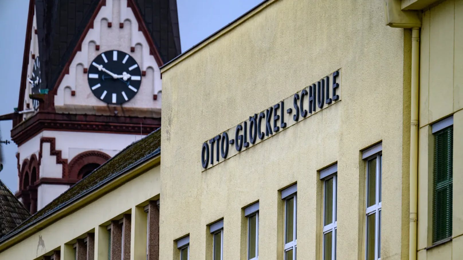Polizei Braunschweig: Alle Schüler Nach Bombendrohung In Sicherheit Polizei Braunschweig: Alle Schüler Nach Bombendrohung In Sicherheit