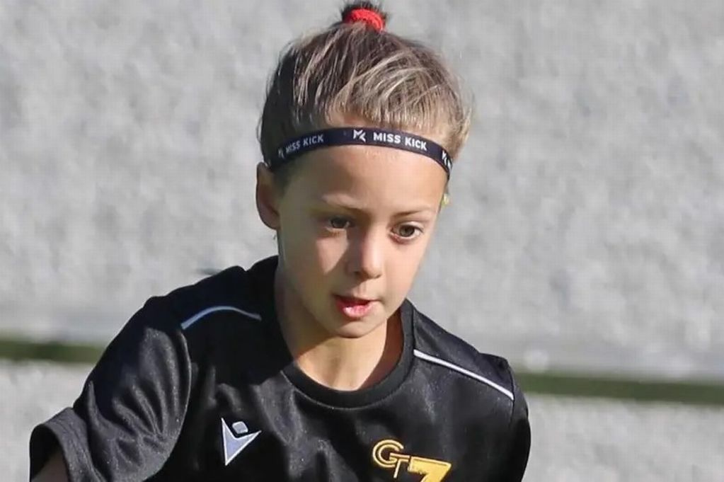 Poppy Atkinson: Funeral Held For Young Manchester United Fan Poppy Atkinson: Funeral Held For Young Manchester United Fan