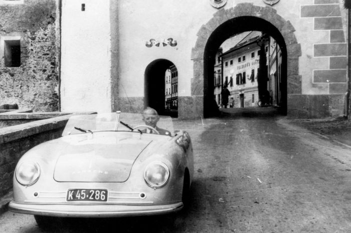 Porsche 356: Dari Zuffenhausen, Jerman, Menuju Legenda Porsche 356: Dari Zuffenhausen, Jerman, Menuju Legenda