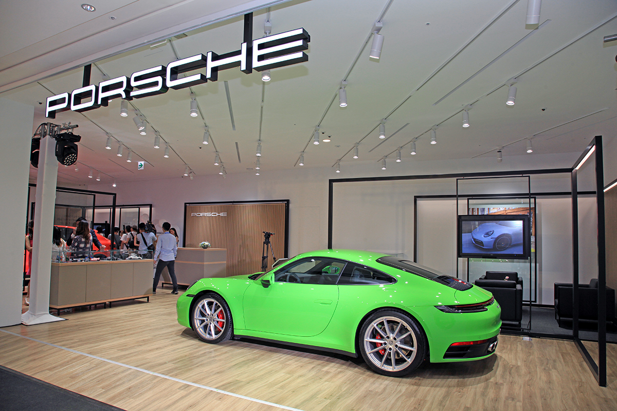 新北Porsche NOW概念店:體驗頂級跑車與藝術的全新境界 新北Porsche NOW概念店:體驗頂級跑車與藝術的全新境界