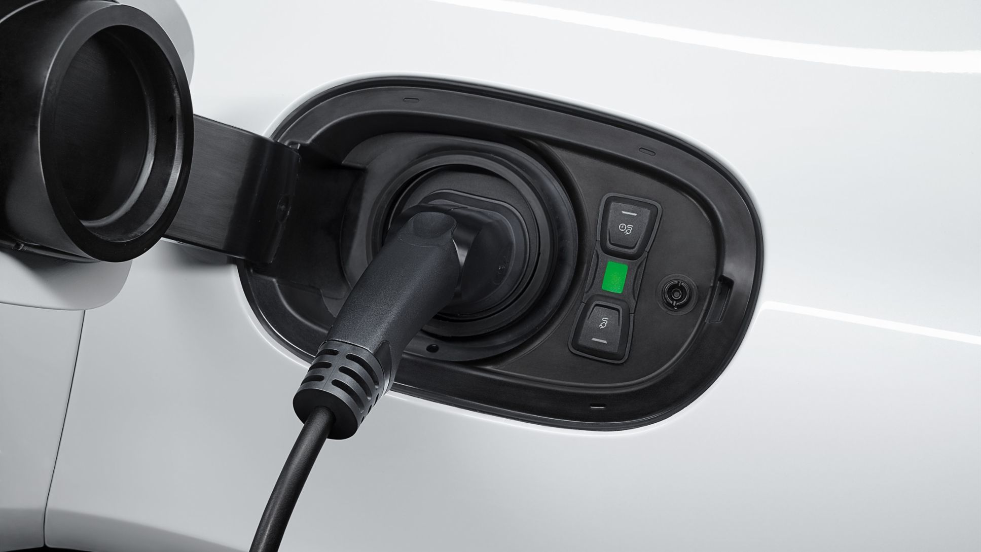 Porsche Plečia Elektromobilių Įkrovimo Tinklą Europoje Porsche Plečia Elektromobilių Įkrovimo Tinklą Europoje
