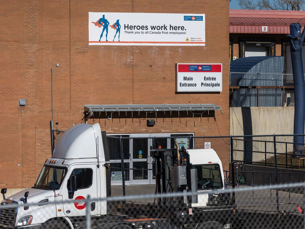 Potential Canada Post Strike: Assessing The Risk To Customer Loyalty Potential Canada Post Strike: Assessing The Risk To Customer Loyalty
