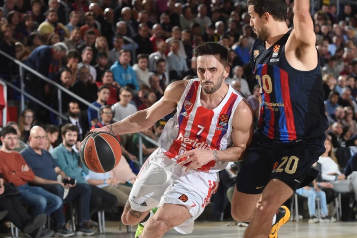 Povređeni Alkaras Gubi Finale Barselone Od Runea Povređeni Alkaras Gubi Finale Barselone Od Runea
