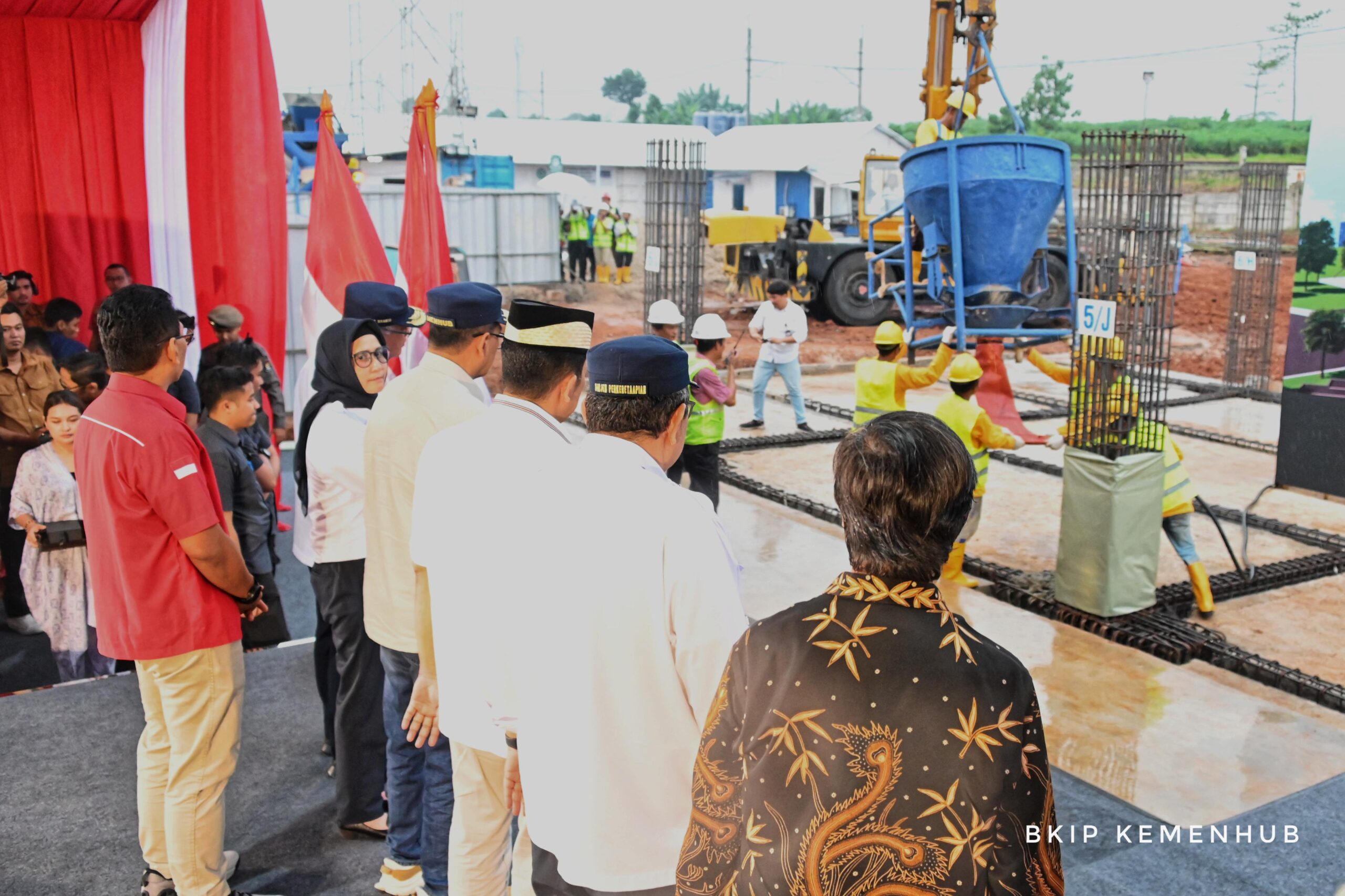 Proyek Strategis Nasional: Pemerintah Libatkan Swasta Dalam Pembangunan Giant Sea Wall Proyek Strategis Nasional: Pemerintah Libatkan Swasta Dalam Pembangunan Giant Sea Wall