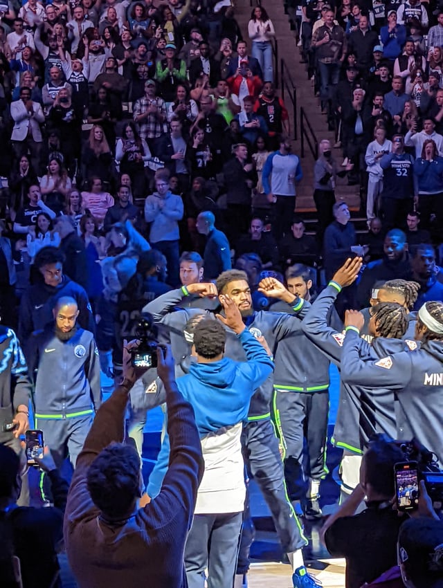 Randle's Redemption: A Timberwolves Success Story Randle's Redemption: A Timberwolves Success Story