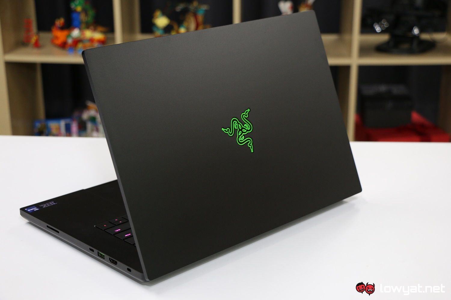 Razer Blade 16 (2025): Performance, Portability, And Price – A Comprehensive Review Razer Blade 16 (2025): Performance, Portability, And Price – A Comprehensive Review