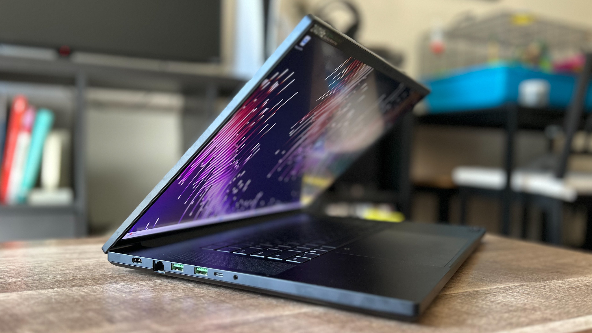 Razer Blade 16 (2025) Review: Ultra Settings On A Thin Laptop? High Price, High Performance? Razer Blade 16 (2025) Review: Ultra Settings On A Thin Laptop? High Price, High Performance?