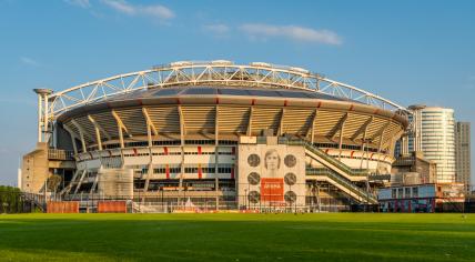 Refereeing Blunder: Ajax Lead Reduced To Six Points, AZ Suffer Refereeing Blunder: Ajax Lead Reduced To Six Points, AZ Suffer