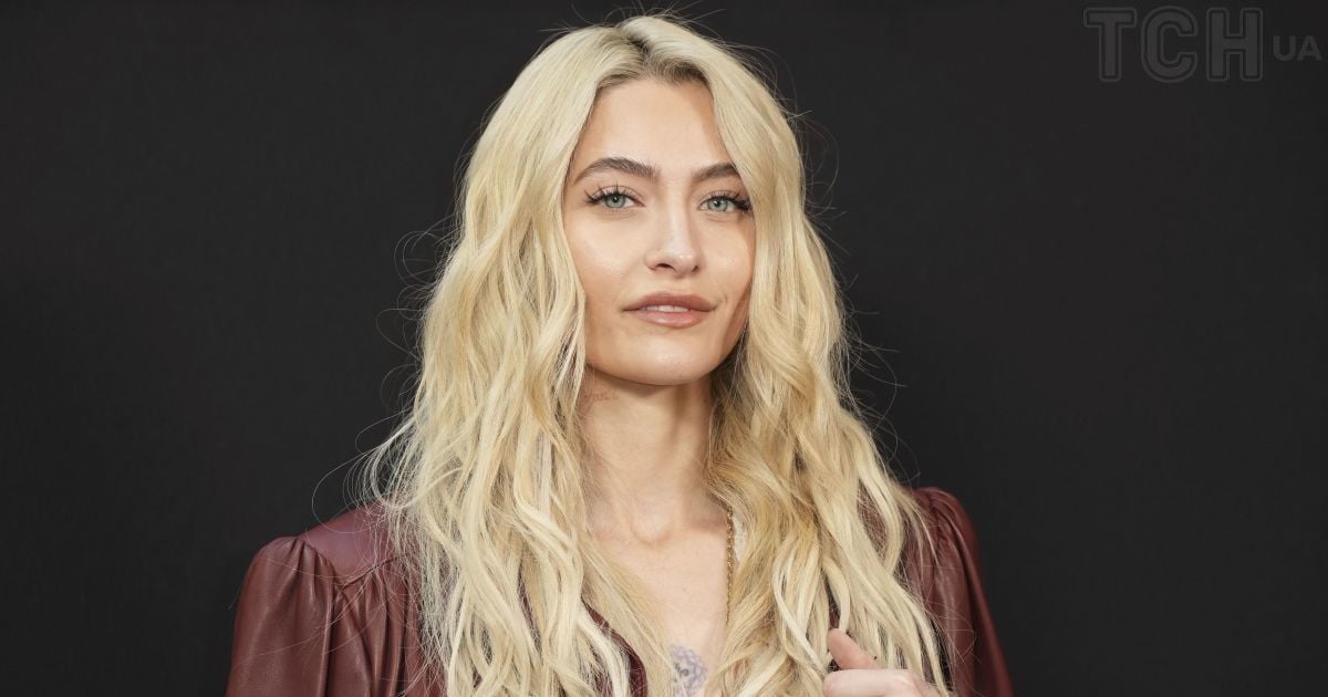 Ріанна У Мереживному Вбранні: Розкішна Та Сексуальна Фотосесія Ріанна У Мереживному Вбранні: Розкішна Та Сексуальна Фотосесія