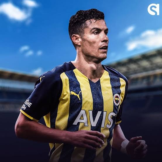 Ronaldo'ya Danimarka'dan Fenerbahçe Daveti Ronaldo'ya Danimarka'dan Fenerbahçe Daveti