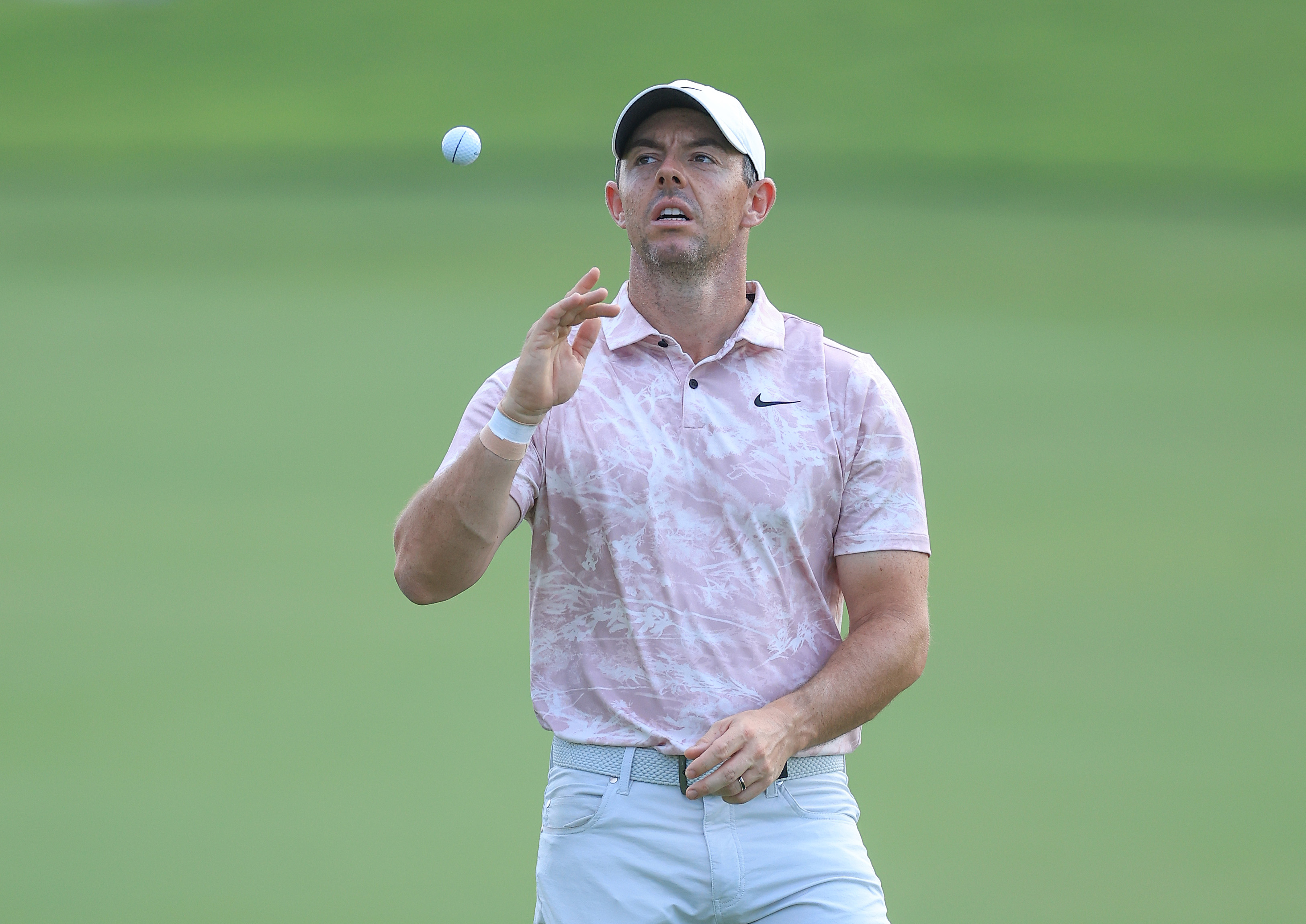 Rory McIlroy's 4-Year-Old Daughter Sinks Putt At Augusta Rory McIlroy's 4-Year-Old Daughter Sinks Putt At Augusta