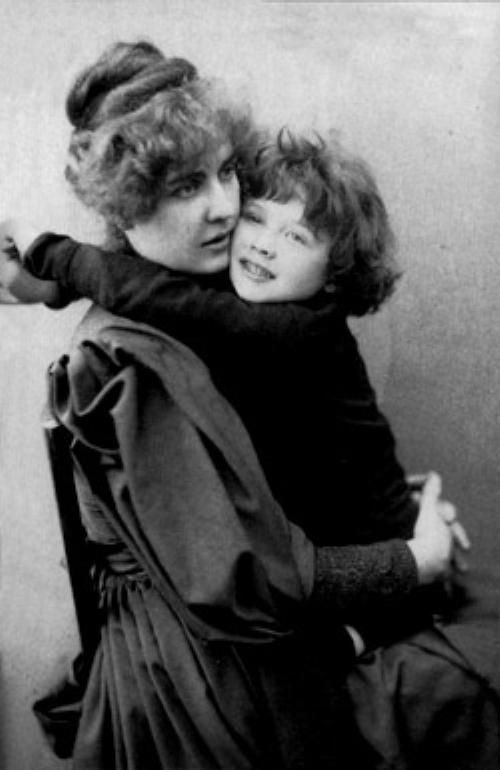 Rosita Sweetman: Constance Lloyd, Oscar Wilde's Wife, And The Cost Of His Fame Rosita Sweetman: Constance Lloyd, Oscar Wilde's Wife, And The Cost Of His Fame