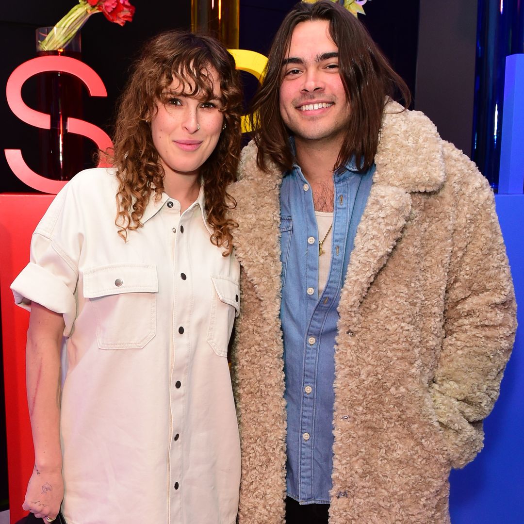 Rumer Willis's Regrettable Comment On Ex-Stepfather Ashton Kutcher Rumer Willis's Regrettable Comment On Ex-Stepfather Ashton Kutcher