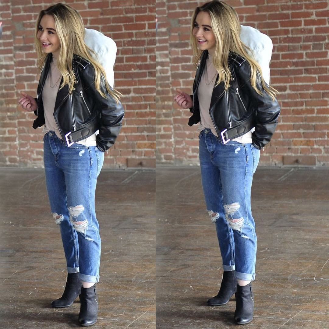 Sabrina Carpenter Sports A Self-Portrait Tee With Black Leggings Sabrina Carpenter Sports A Self-Portrait Tee With Black Leggings
