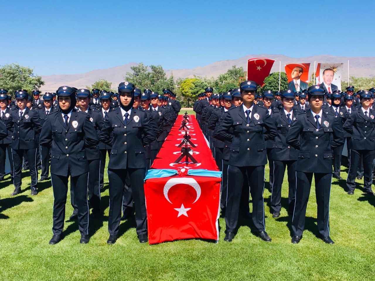 Sağlık Bakanlığı'ndan 37 Bin Personel Alım İlanı: Başvuru Tarihleri Ve Detaylar Sağlık Bakanlığı'ndan 37 Bin Personel Alım İlanı: Başvuru Tarihleri Ve Detaylar