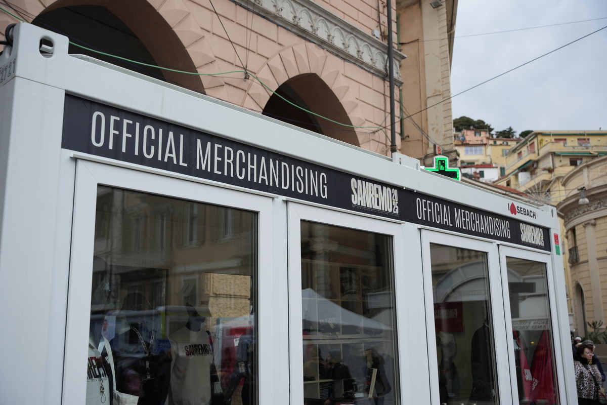 Sanremo: Successo Per L'evento Musicale Benefico Della Fondazione L'Uomo E Il Pellicano (foto) Sanremo: Successo Per L'evento Musicale Benefico Della Fondazione L'Uomo E Il Pellicano (foto)