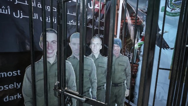 Sejarah Kelam: Pertukaran Tentara Israel Dan 1.027 Tahanan Palestina Sejarah Kelam: Pertukaran Tentara Israel Dan 1.027 Tahanan Palestina