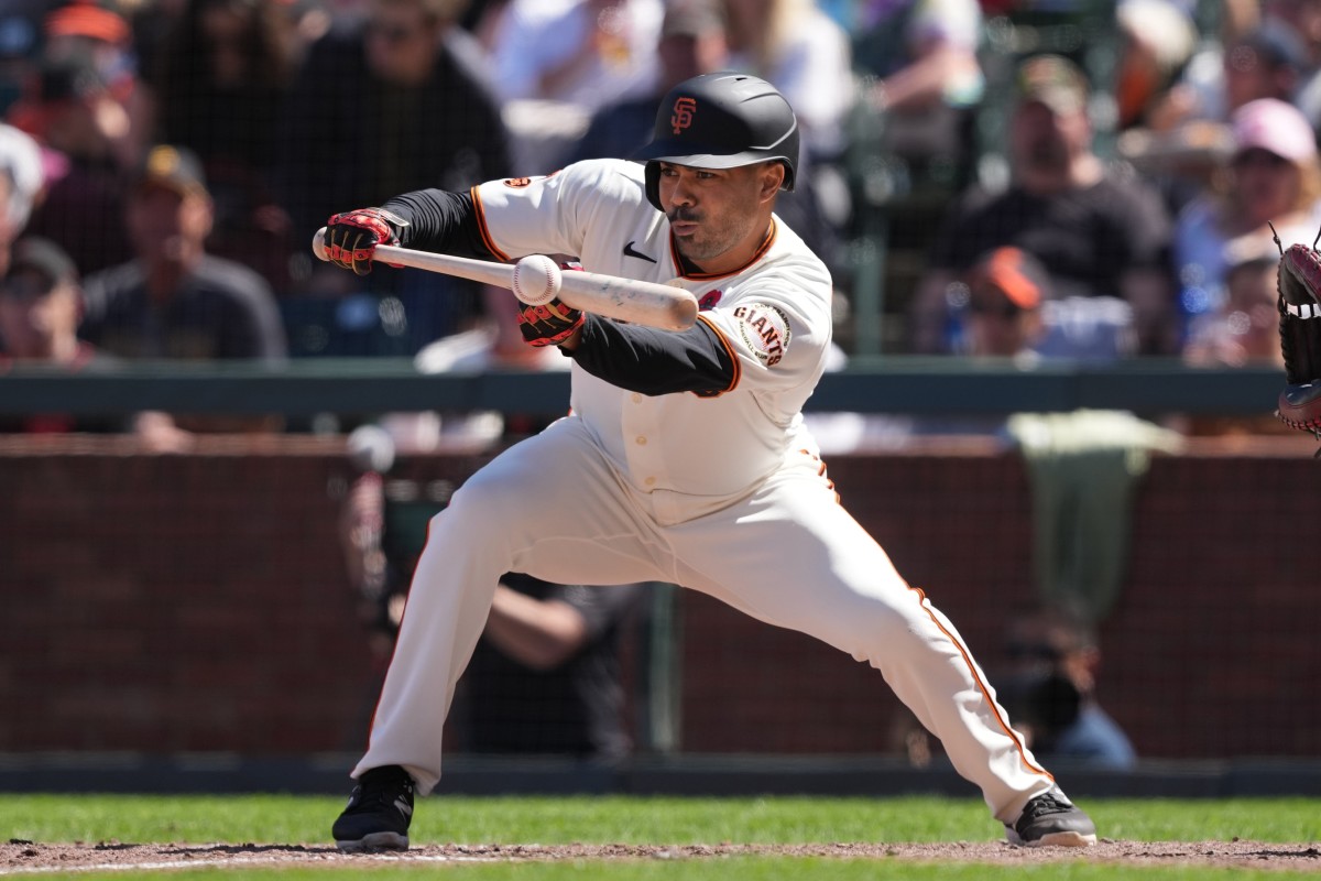 SF Giants Defeat Brewers: Flores And Lee Lead The Charge SF Giants Defeat Brewers: Flores And Lee Lead The Charge