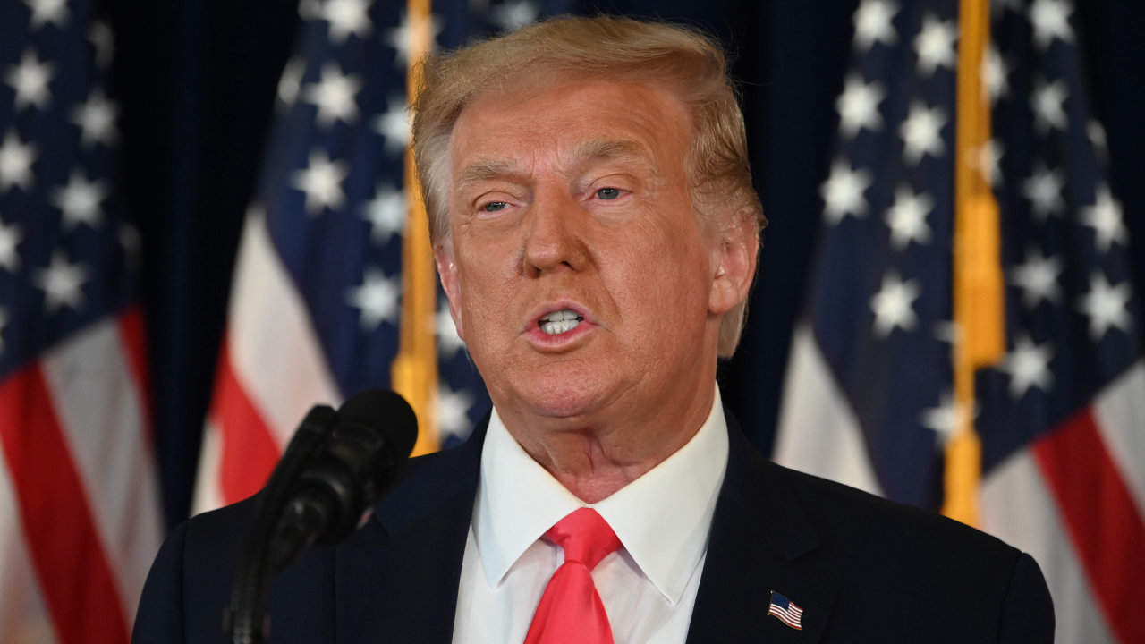 Sharing Transgender Experiences: The Effects Of Trump's Executive Orders Sharing Transgender Experiences: The Effects Of Trump's Executive Orders