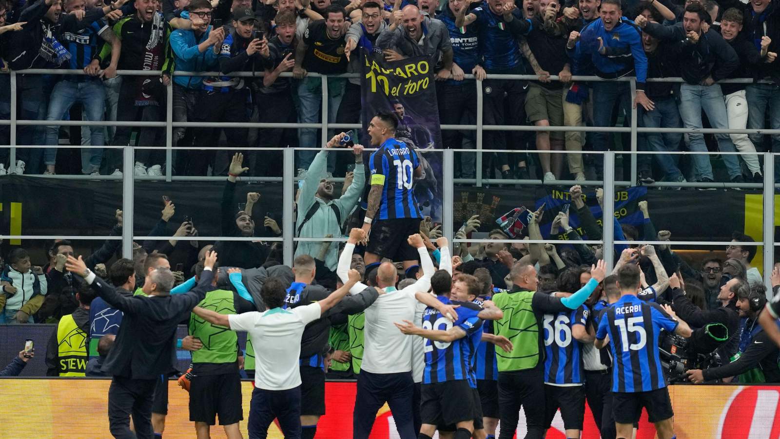 Six Goals Fly In Barcelona-Inter Milan Champions League Semi-Final Clash Six Goals Fly In Barcelona-Inter Milan Champions League Semi-Final Clash