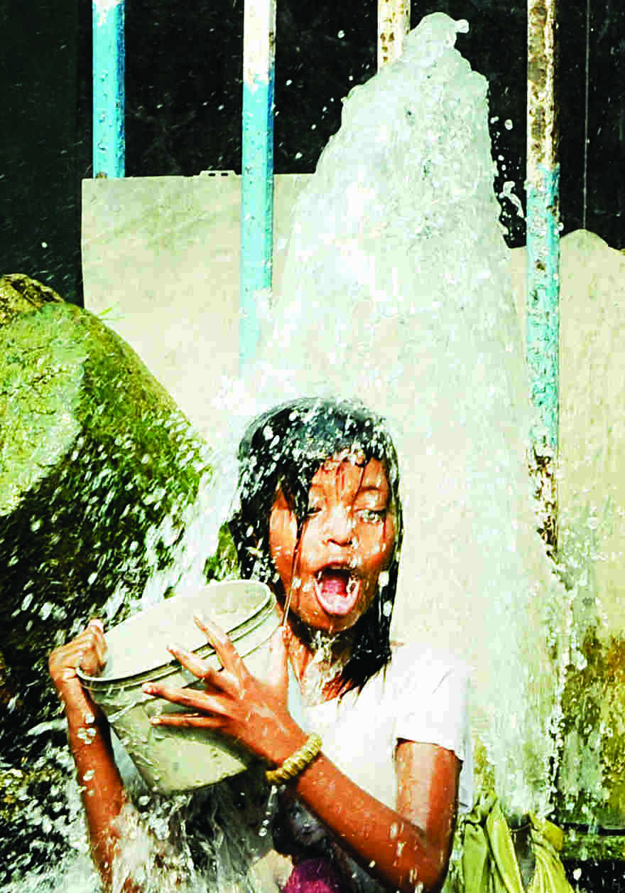 South Bengal Temperature Surge: 38°C Heat Expected On Holi South Bengal Temperature Surge: 38°C Heat Expected On Holi