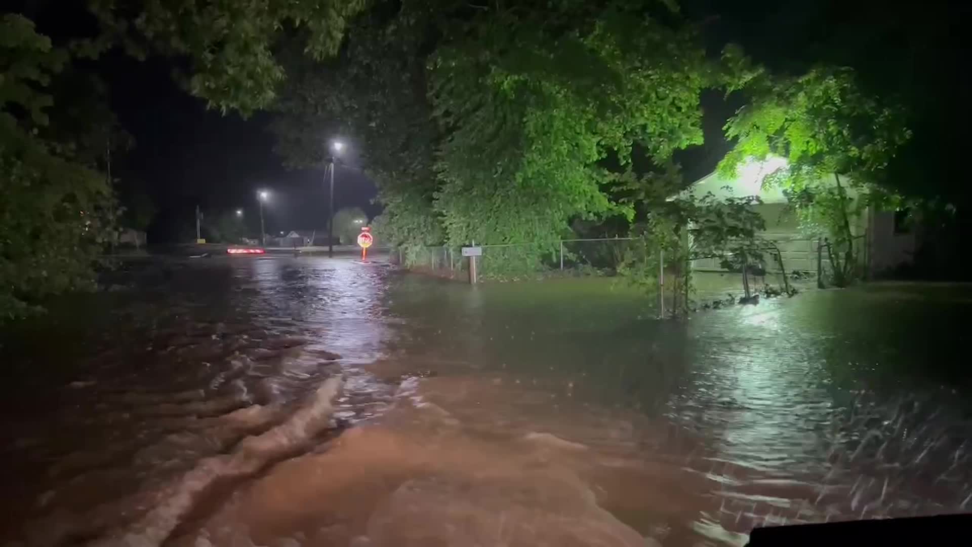 Staying Safe During A Flash Flood Emergency: Essential Information Staying Safe During A Flash Flood Emergency: Essential Information