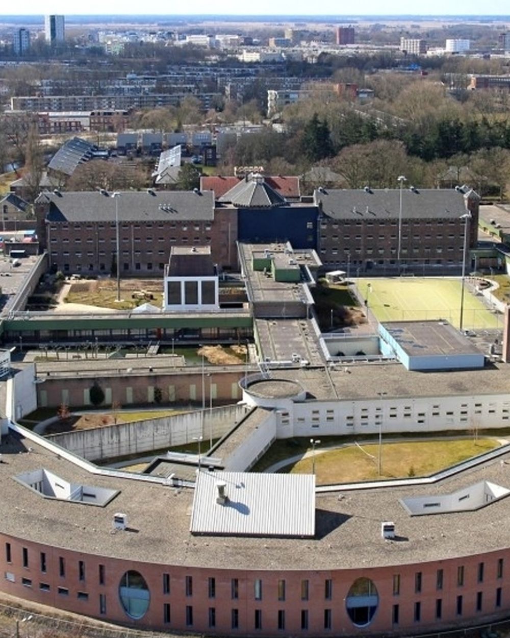 Steekpartij Van Mesdagkliniek Groningen: Updates En Reacties Steekpartij Van Mesdagkliniek Groningen: Updates En Reacties