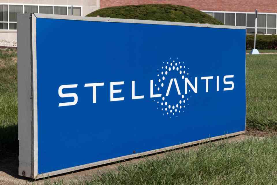 Stellantis (STLAM) Names New CEO: Antonio Filosa's Turnaround Strategy Stellantis (STLAM) Names New CEO: Antonio Filosa's Turnaround Strategy