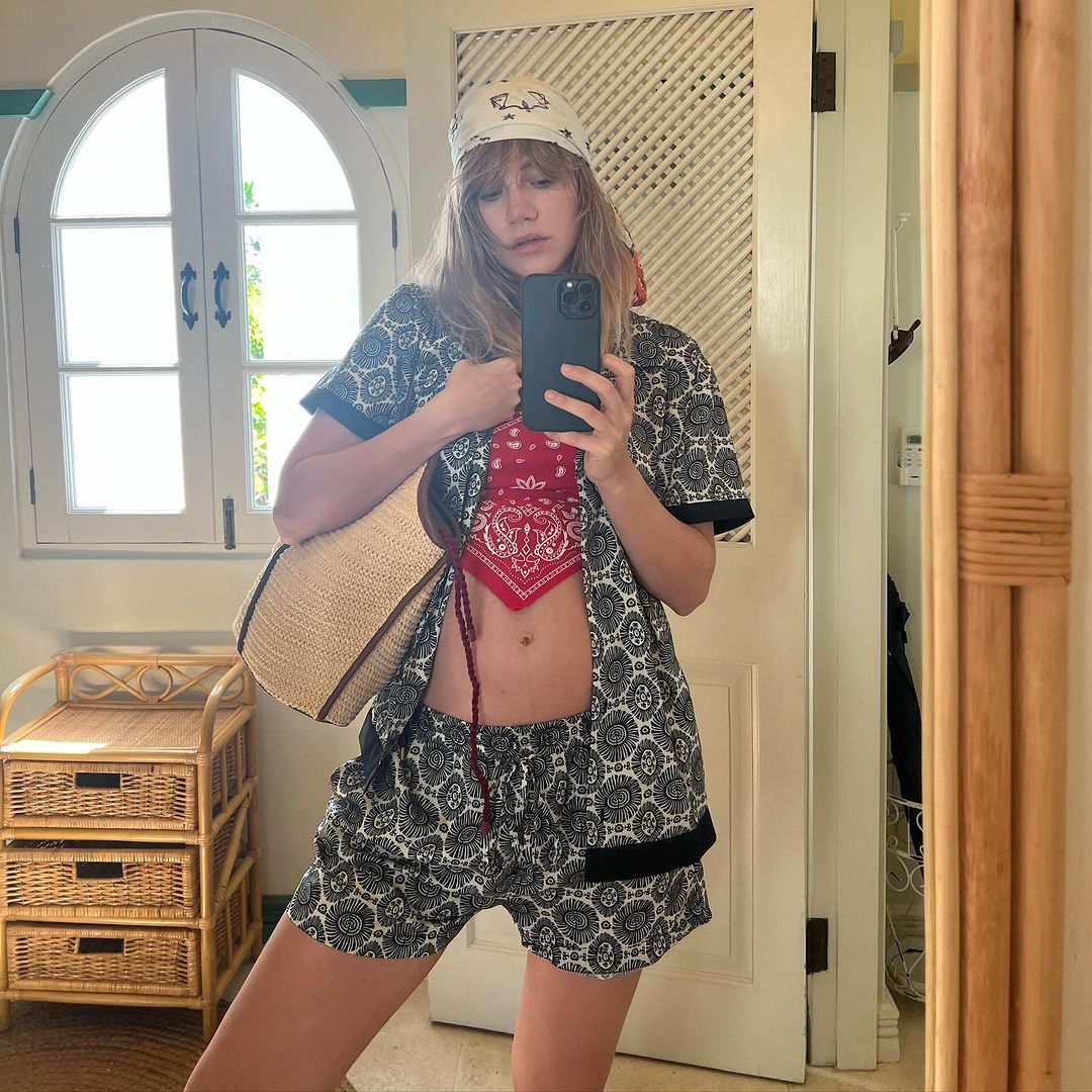 Suki Waterhouse's Baby Doll-Inspired Spring Makeup Suki Waterhouse's Baby Doll-Inspired Spring Makeup
