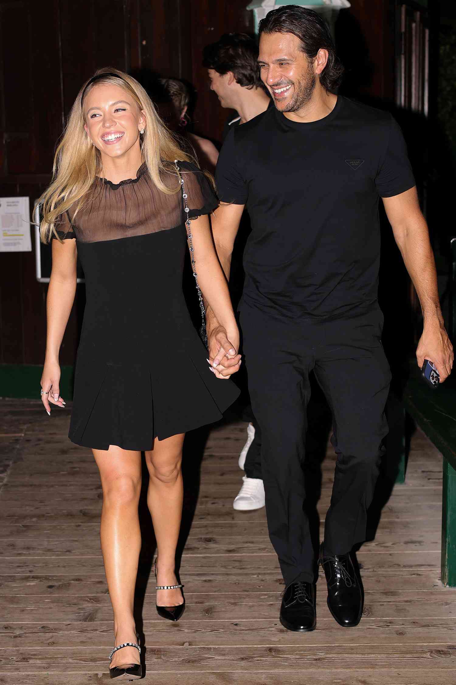 Sydney Sweeney's Relationship With Ex-Fiancé: Fact Or Fiction? Sydney Sweeney's Relationship With Ex-Fiancé: Fact Or Fiction?