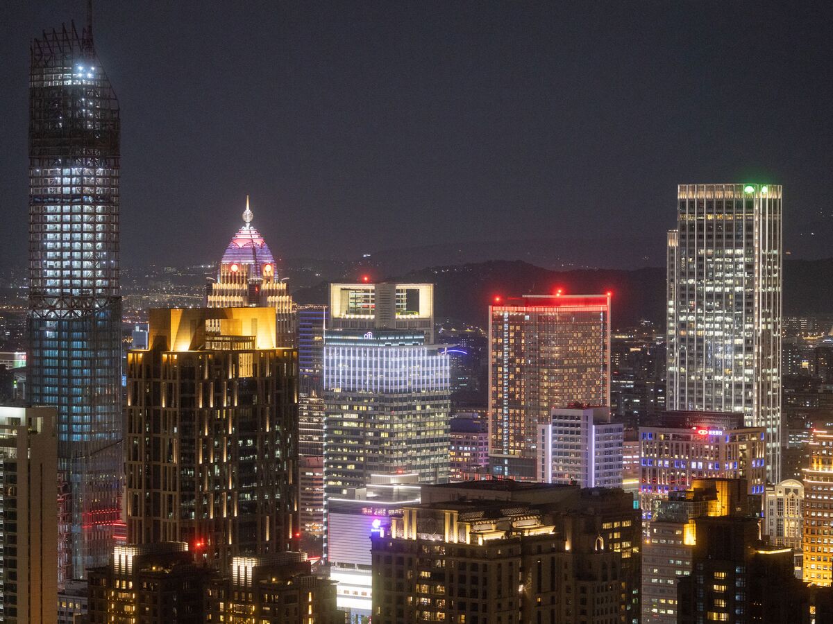 Taiwanese Regulator Scrutinizes Firms For Coercing Staff To Sell ETFs Taiwanese Regulator Scrutinizes Firms For Coercing Staff To Sell ETFs