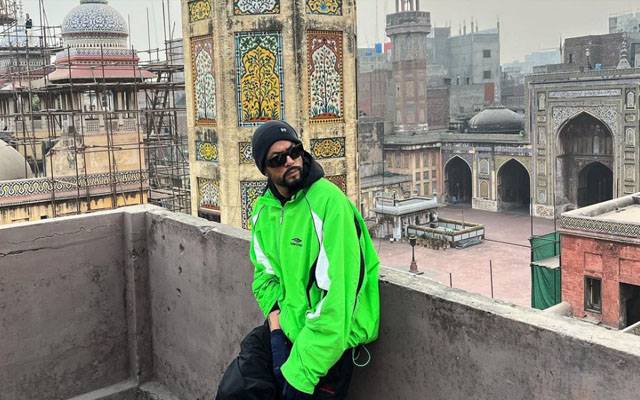 ٹام کروز اور مداح کا جوتوں کا واقعہ: سوشل میڈیا پر کیا ہوا؟ ٹام کروز اور مداح کا جوتوں کا واقعہ: سوشل میڈیا پر کیا ہوا؟