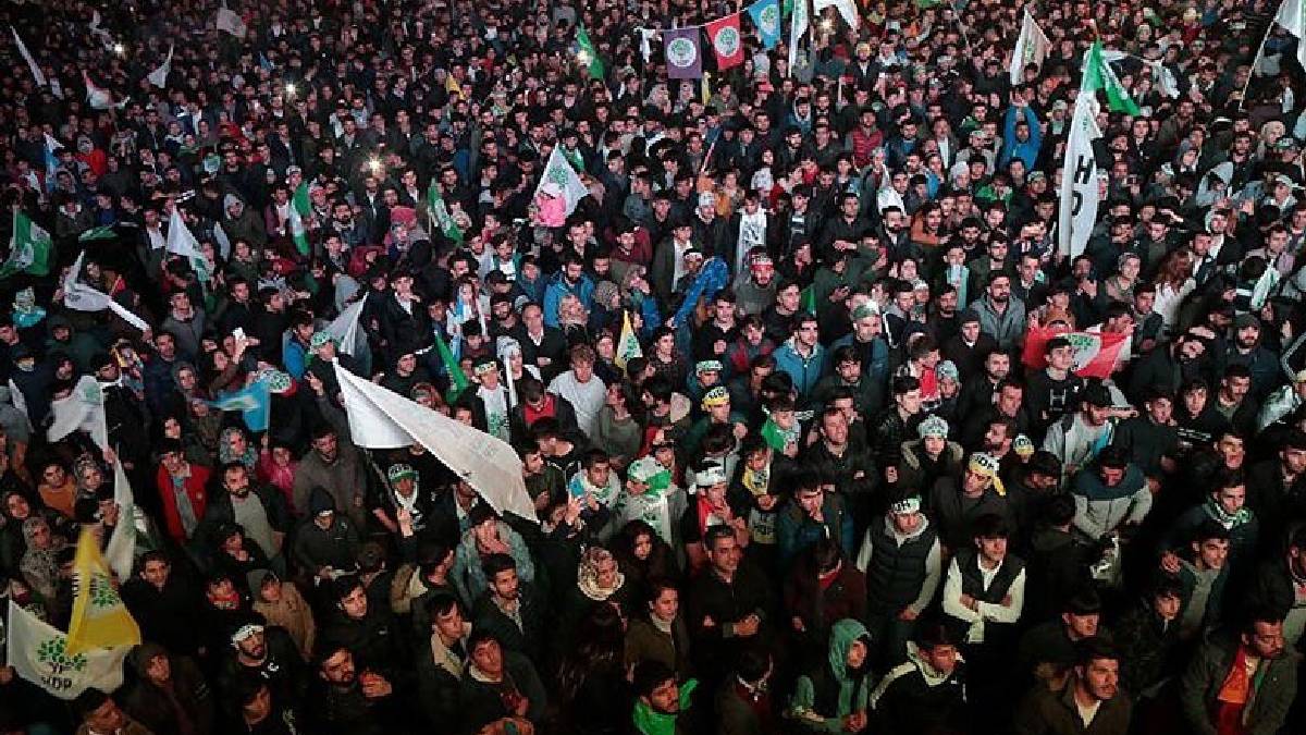 Tatar'ın Açıklamaları Sonrası Direkt Uçuşlar: Kıbrıs Sorununda Yeni Bir Dönem? Tatar'ın Açıklamaları Sonrası Direkt Uçuşlar: Kıbrıs Sorununda Yeni Bir Dönem?