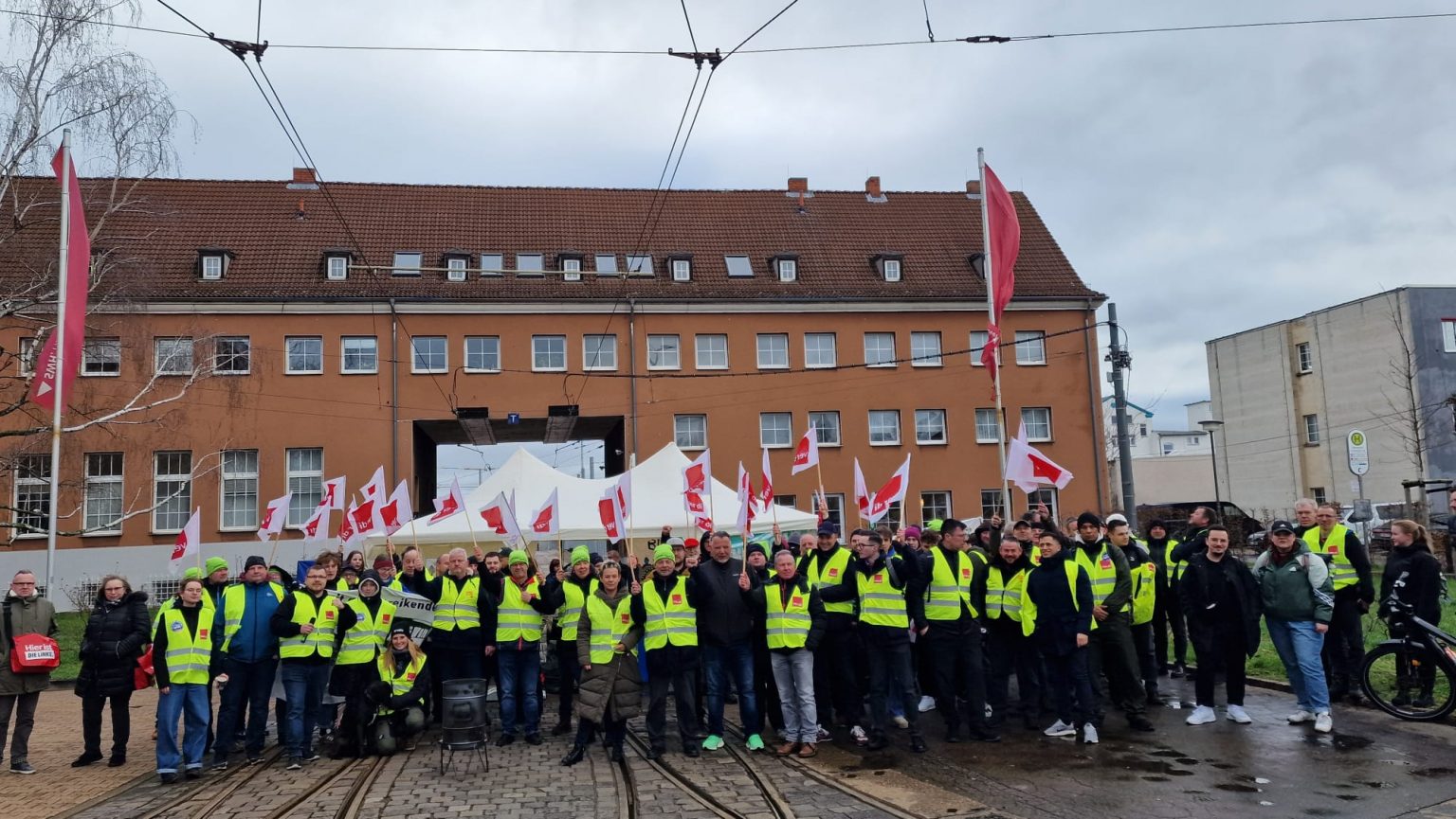 Taxi-Streik In Essen: Die Gründe Und Forderungen Der Fahrer Taxi-Streik In Essen: Die Gründe Und Forderungen Der Fahrer