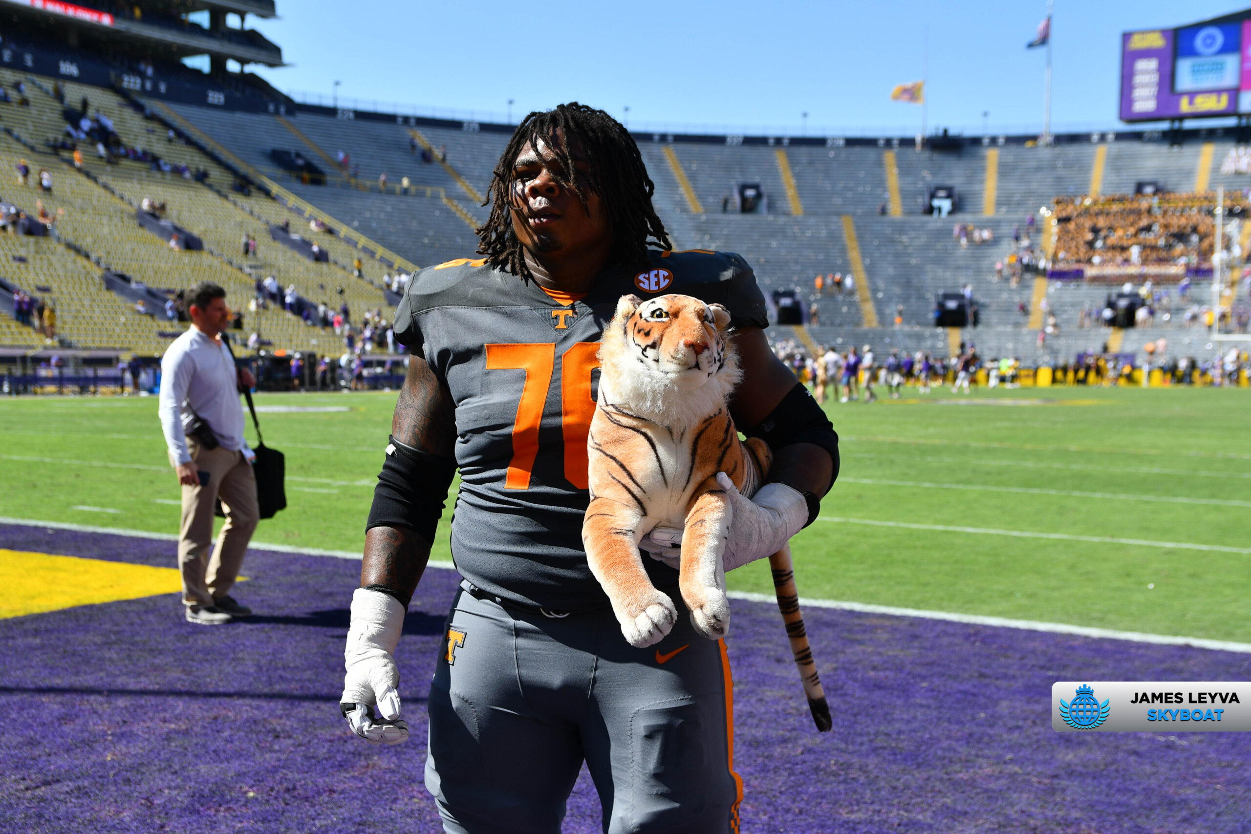Tennessee Volunteers Defeat LSU Tigers In Series-Evenning Win Tennessee Volunteers Defeat LSU Tigers In Series-Evenning Win
