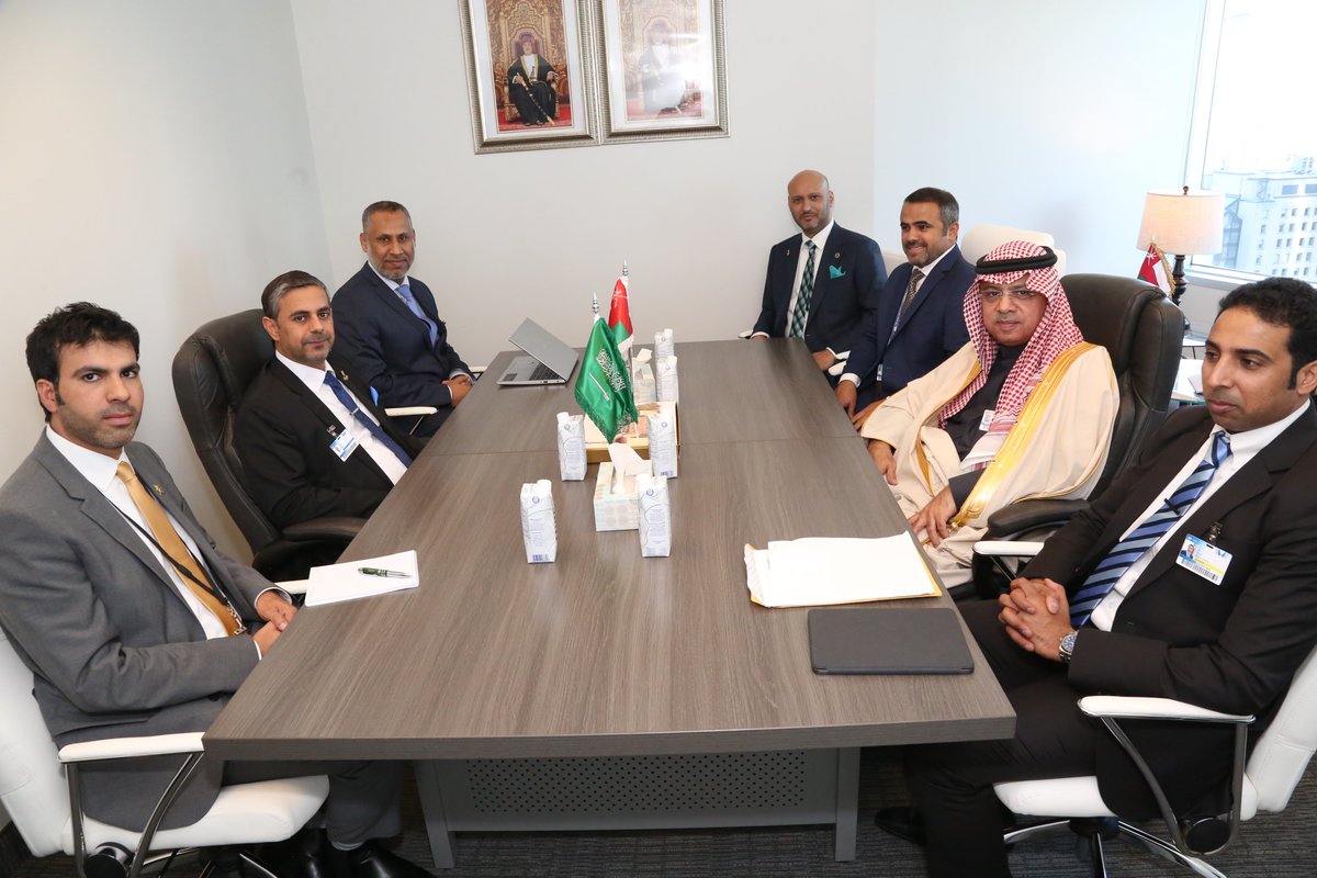 تعزيز الربط الجوي بين إفريقيا والصين: اتفاقية تعاون بين لارام والخطوط الجوية الجنوبية الصينية تعزيز الربط الجوي بين إفريقيا والصين: اتفاقية تعاون بين لارام والخطوط الجوية الجنوبية الصينية