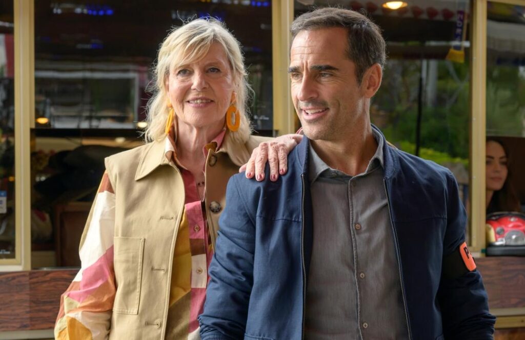 TF1 : Le Retour Du Jeu Télévisé Le Fil D'Ariane Et Chantal Ladesou TF1 : Le Retour Du Jeu Télévisé Le Fil D'Ariane Et Chantal Ladesou