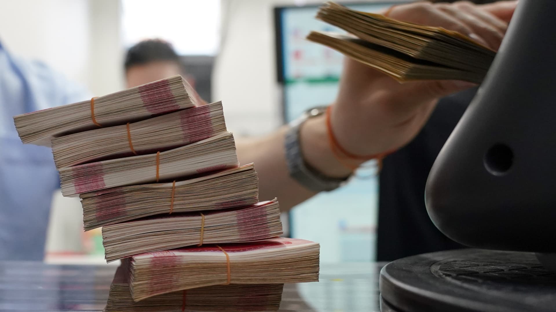The Falling Dollar And Its Consequences For Asian Economies The Falling Dollar And Its Consequences For Asian Economies