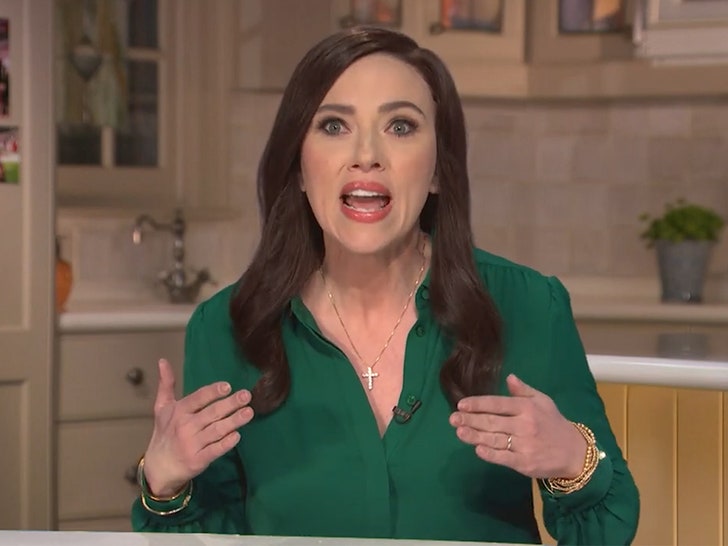 The Roast Beef Joke And Its Consequences: Scarlett Johansson And SNL's Feud The Roast Beef Joke And Its Consequences: Scarlett Johansson And SNL's Feud