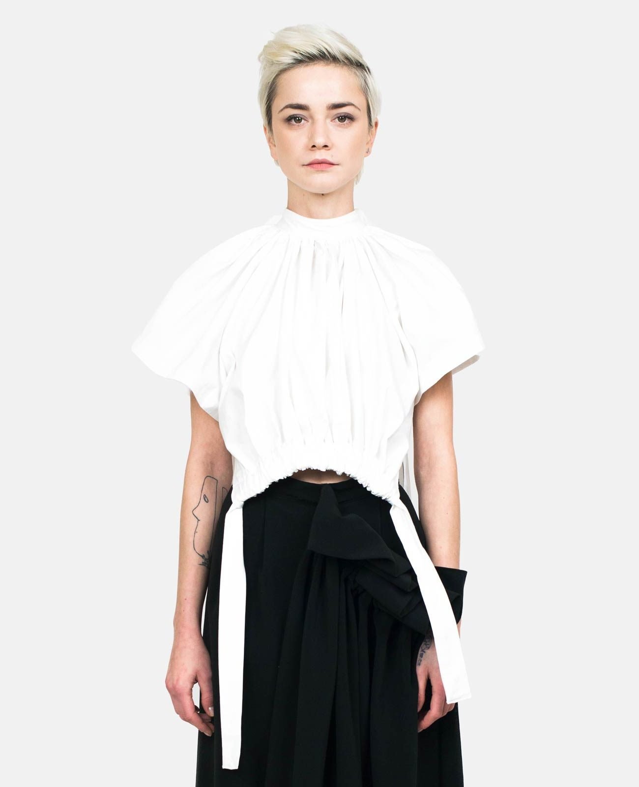 The Shell Crop Top Trend: Inspired By Anna Kendrick's Summer Style The Shell Crop Top Trend: Inspired By Anna Kendrick's Summer Style