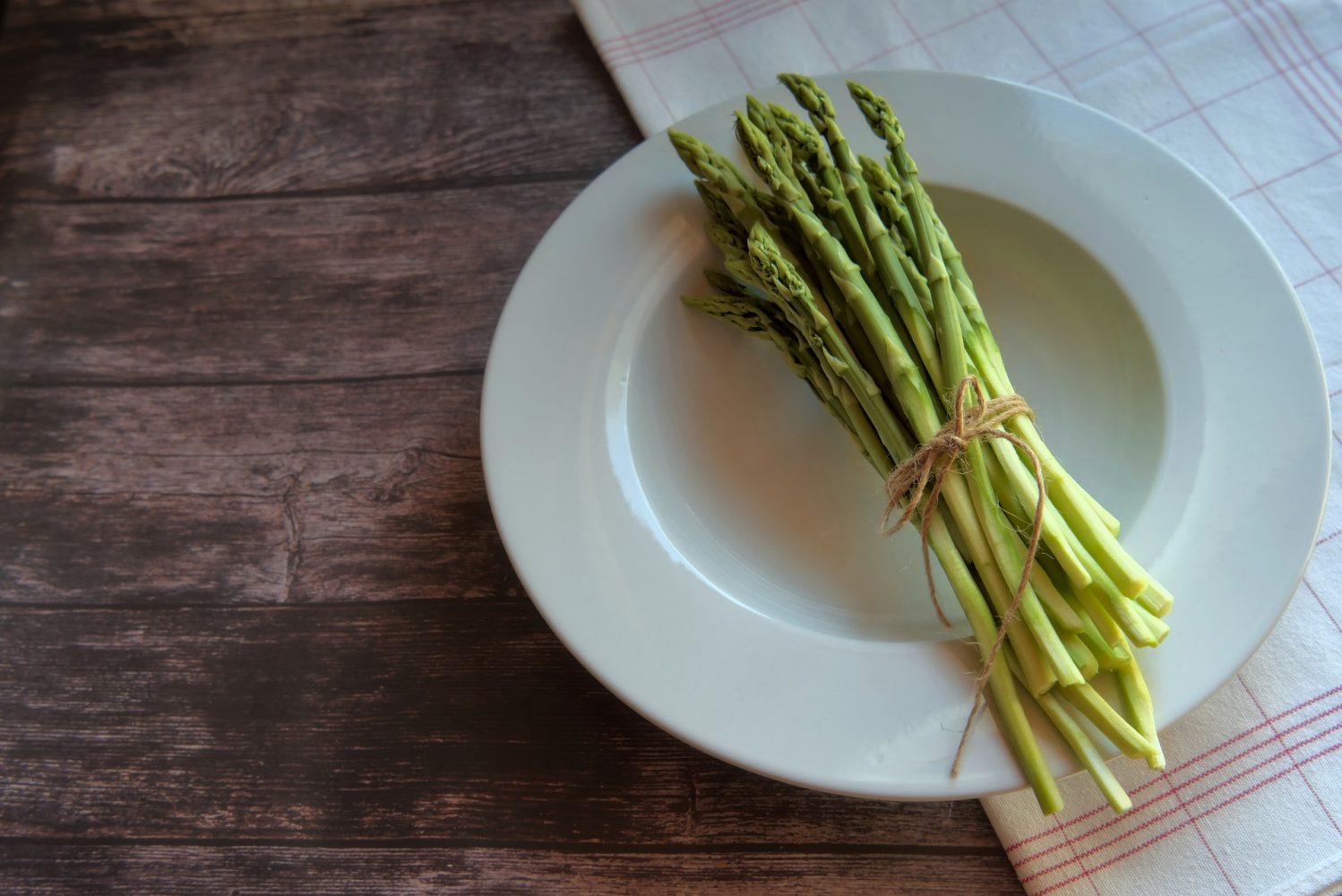 The Surprising Health Benefits Of Eating Asparagus The Surprising Health Benefits Of Eating Asparagus