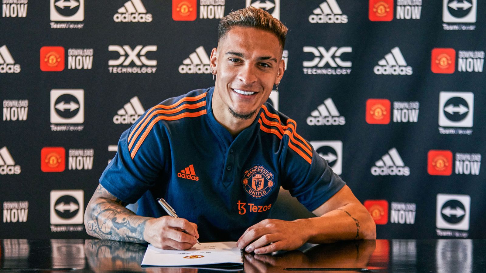 The Untold Story: Antony And His Near Move To Manchester United's Rivals The Untold Story: Antony And His Near Move To Manchester United's Rivals