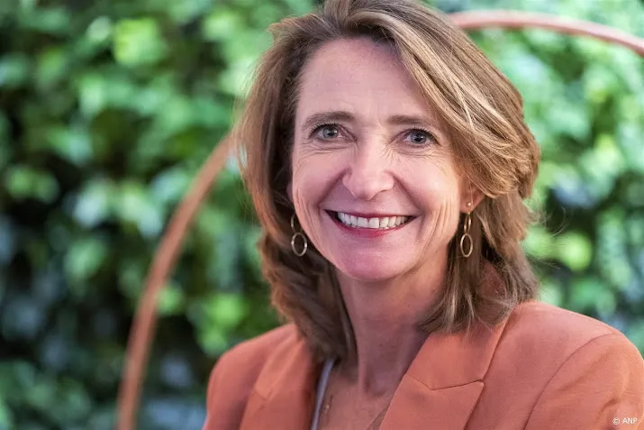 Toezichthouder NPO Belooft Snelle Actie Na Gesprek Leeflang Toezichthouder NPO Belooft Snelle Actie Na Gesprek Leeflang