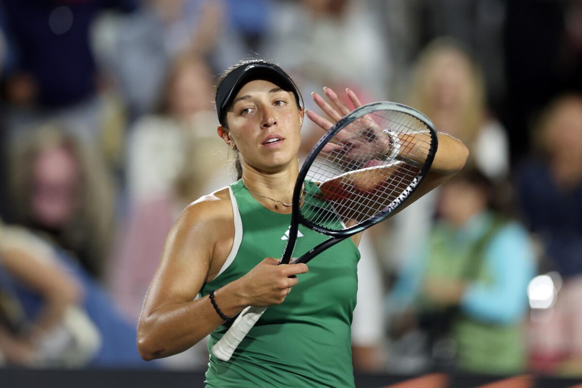 Top Seed Pegula Defeats Defending Champion Collins In Charleston Top Seed Pegula Defeats Defending Champion Collins In Charleston